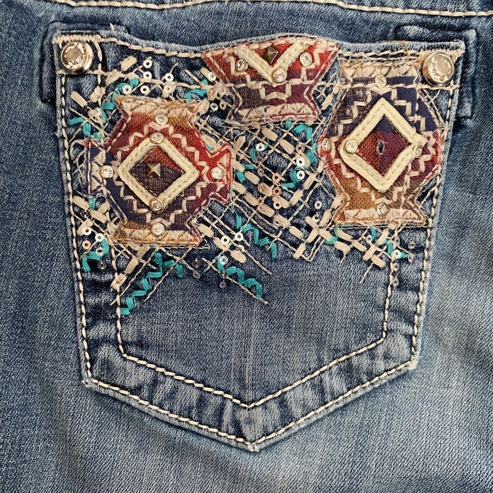 Miss Me Signature Straight Jeans 30x33 Blue Embroidered Sequin Low Rise Denim - Picture 4 of 16